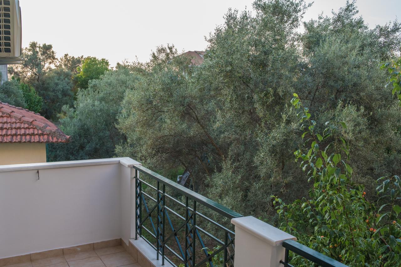 Mary'S House Apartment Lefkada City Bagian luar foto