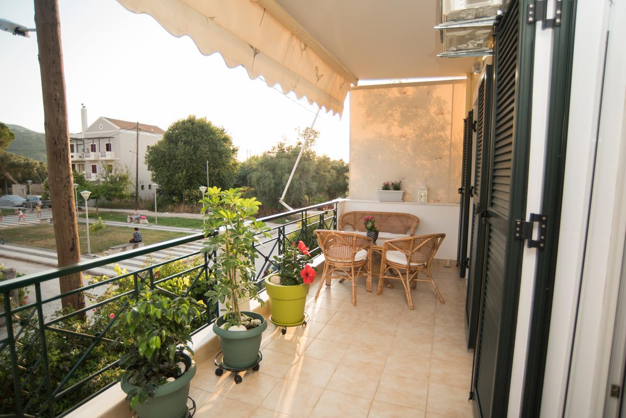 Mary'S House Apartment Lefkada City Bagian luar foto